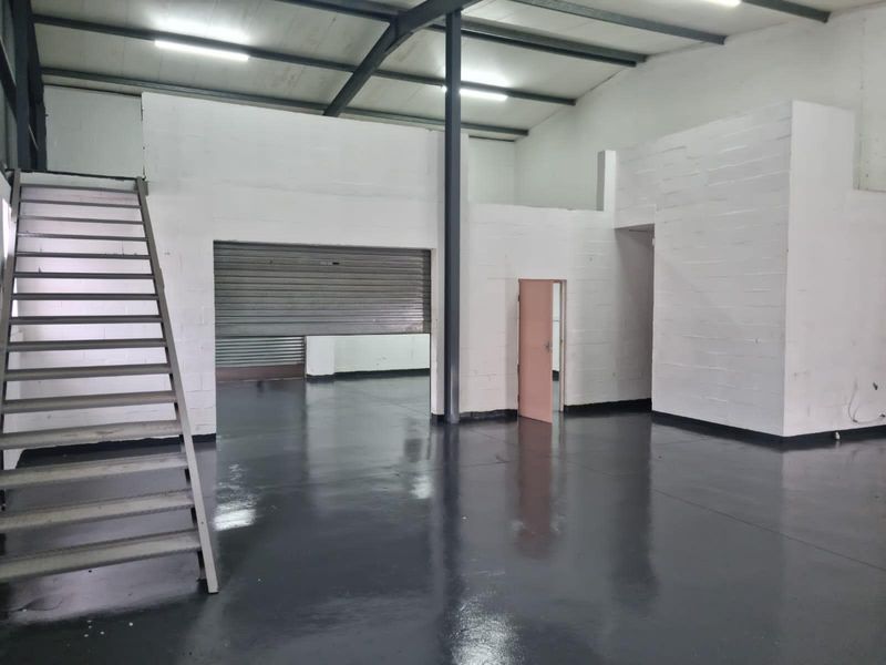 NEWLY RENOVATED WAREHOUSE/STORAGE UNIT LOCATED INSIDE 24 HOUR SECURE PARK