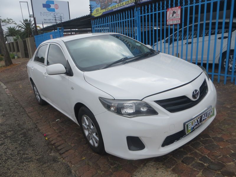 2018 Toyota Corolla Quest 1.6, White with 35000km available now!