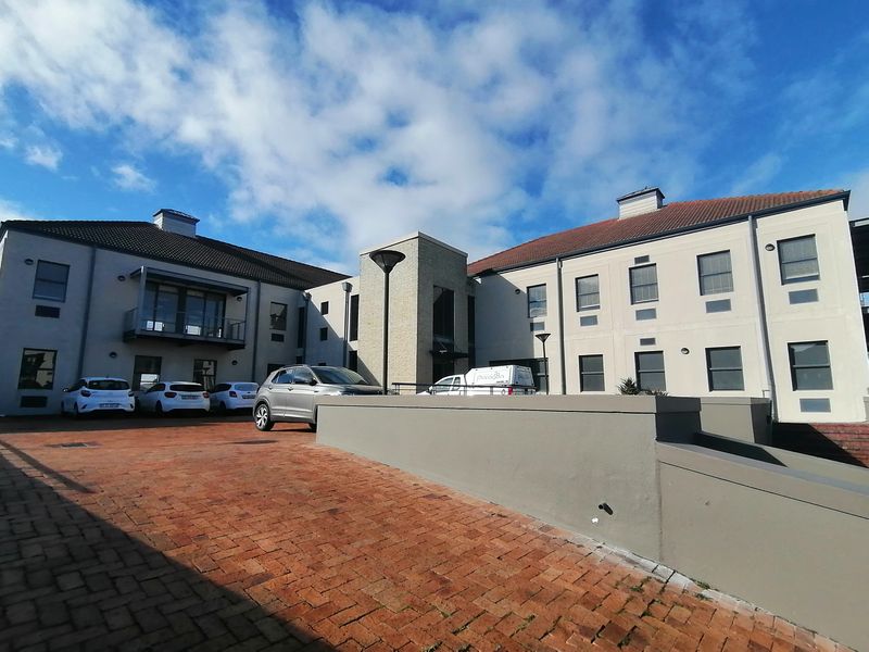 300m² Commercial To Let in Century City at R140.00 per m²