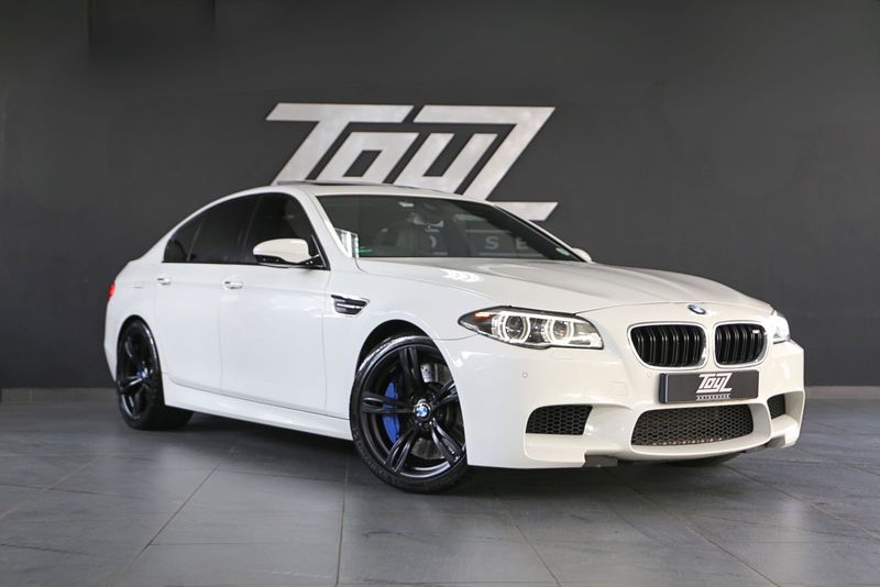 2016 BMW M5 Sedan M-DCT, White with 88268km available now!