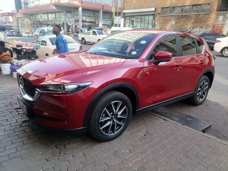 2017 Mazda CX-5 2.0 Active 4x2 AT, MAROON with 94000km available now!