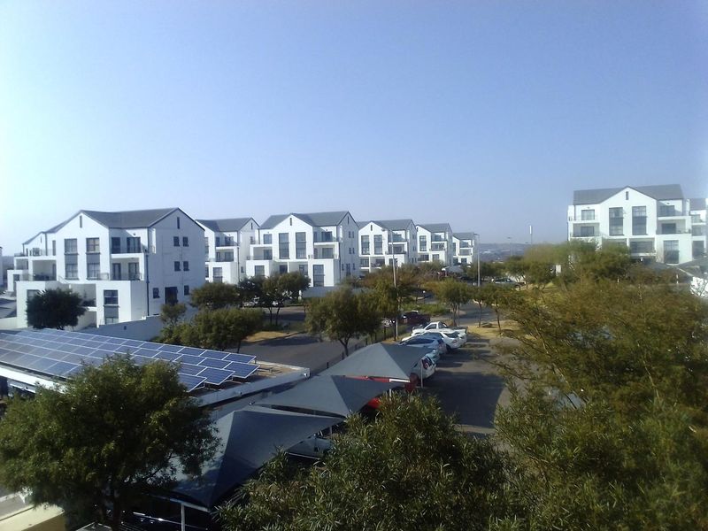 Specious 2 bedroom 2 bathroom second floor unit in Greenstone Ridge