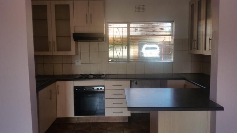 Gorgeous 1 bedroom flat for Sale in Strubenvale