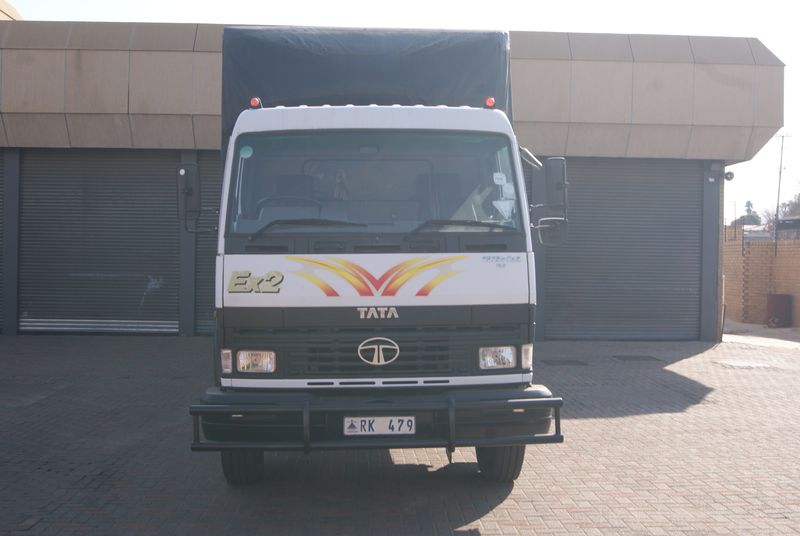 TATA LPT 2523 15 TON VOLUME BODY