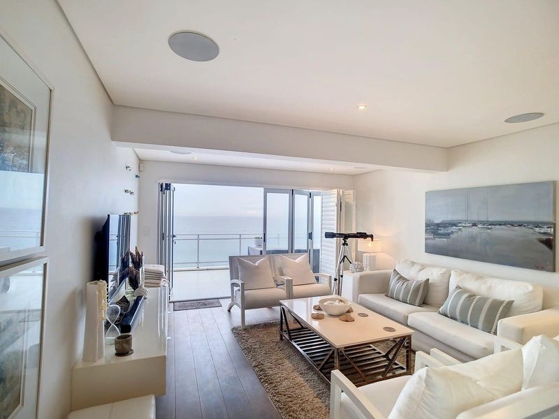 LOOKING FOR BREATHTAKING SEA &amp; BREAKER VIEWS THEN THIS APARTMENT IS FOR YOU
