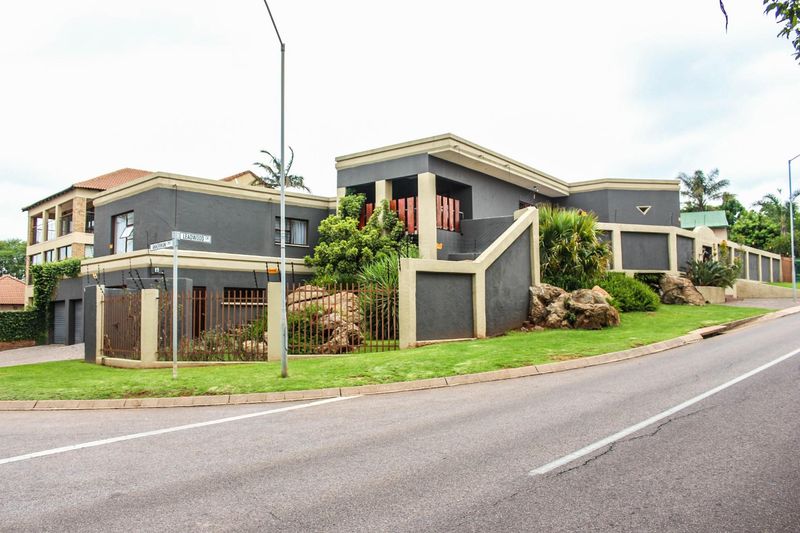 House in Moretele Park For Sale