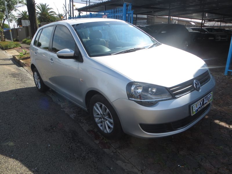 2017 Volkswagen Polo Vivo Hatch 1.4 Conceptline, Silver with 79000km available now!
