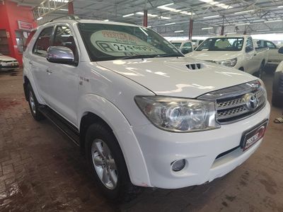 2009 Toyota Fortuner 3.0 D-4d R/body With 257313kms At Prestige Autos 021 592 7844