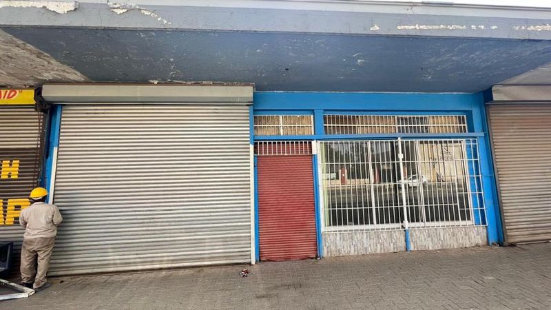 Selby | Retail shop to let in JHB