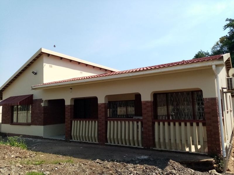 4 Bedroom House For Sale in Tongaat Central