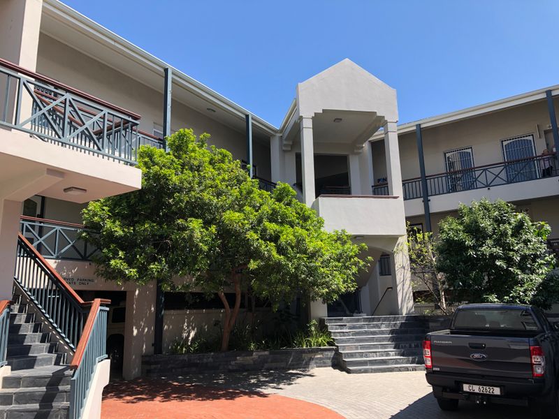 355m2 Office to Rent on Kloof Street, Gardens
