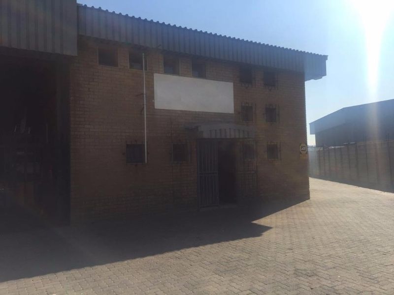 240sqm, WAREHOUSE TO LET, DRIEHOEK