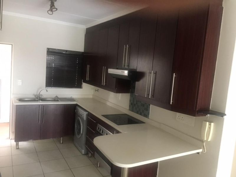 2 Bed Apartment FOR SALE in Greenstone Hill