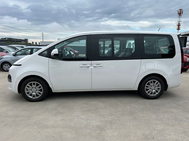2021 Hyundai Staria MY21.11 2.2D Executive 9 Seater AT