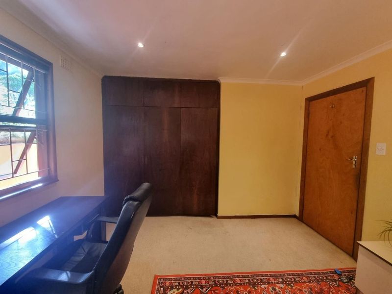 Welgemoed Villa for Single Professionals Fully Furnished/Serviced-Room With A View.