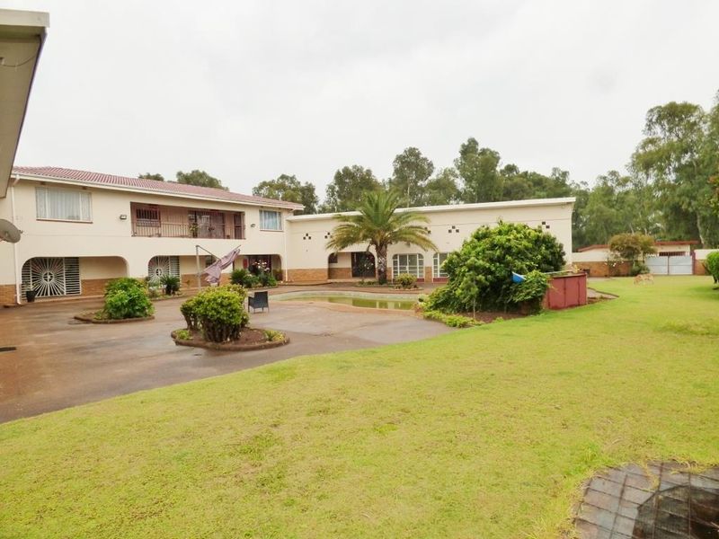 5 Bedroom home in Benoni Agricultural Holdings
