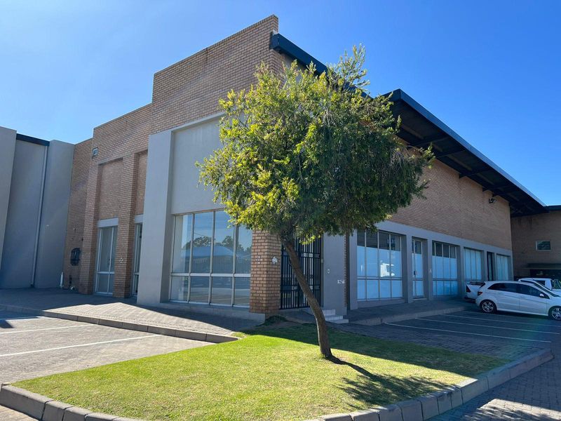 Retail space to let in Germiston Motor City