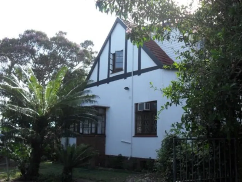 BACHELOR GARDEN COTTAGE TO RENT IN SHERWOOD