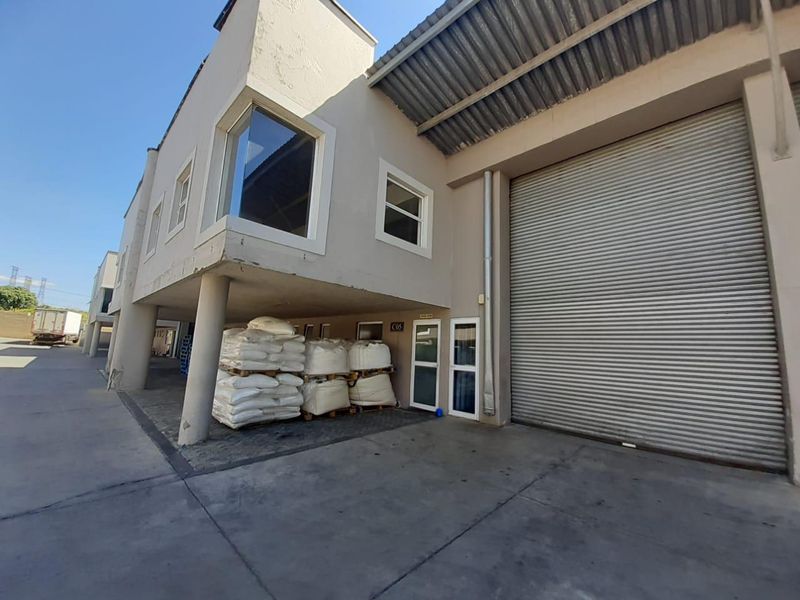 Spacious and secure industrial property to let / for sale in Spartan