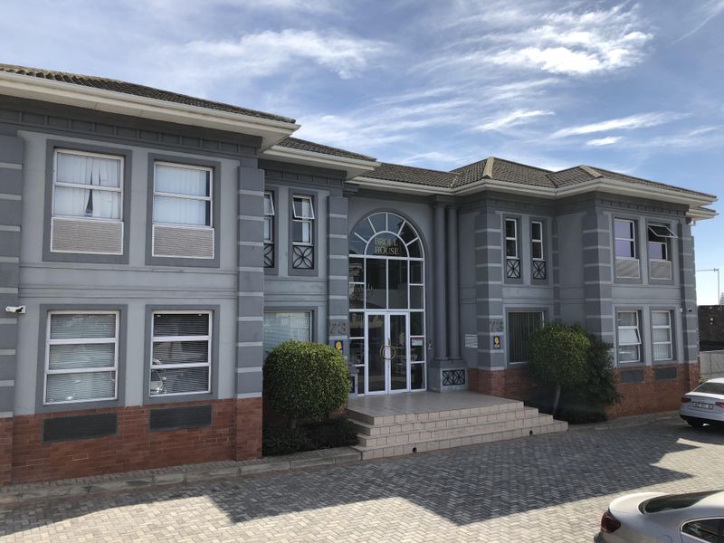 300m² Commercial To Let in Newton Park at R110.00 per m²