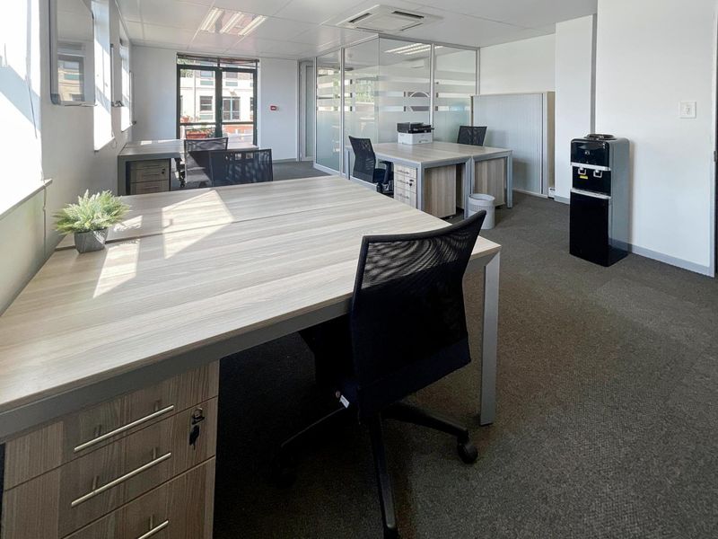 Open plan office space for 15 persons in Regus Rivonia Road Sunninghill
