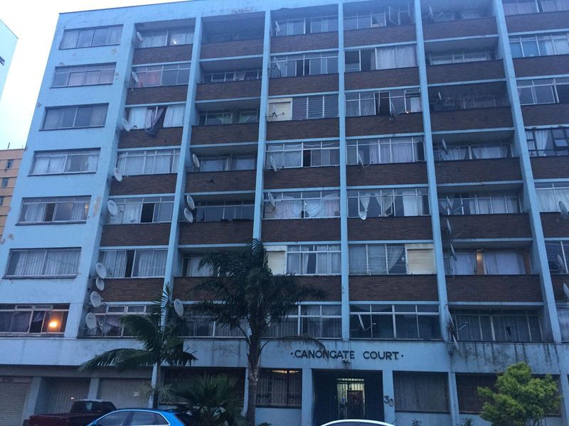 2.5-bedroom penthouse flat (with garage) for sale in Bulwer