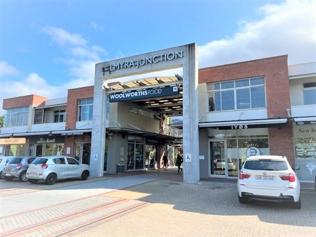 54m² Commercial To Let in Claremont at R280.00 per m²
