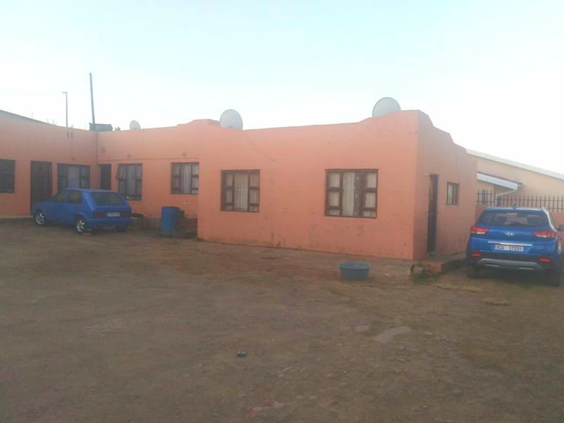 2 Bedroom house in Bhongweni For Sale