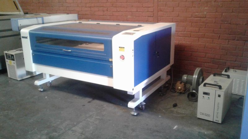 1300 900mm by 80 watt storm laser cutting and engraving machines