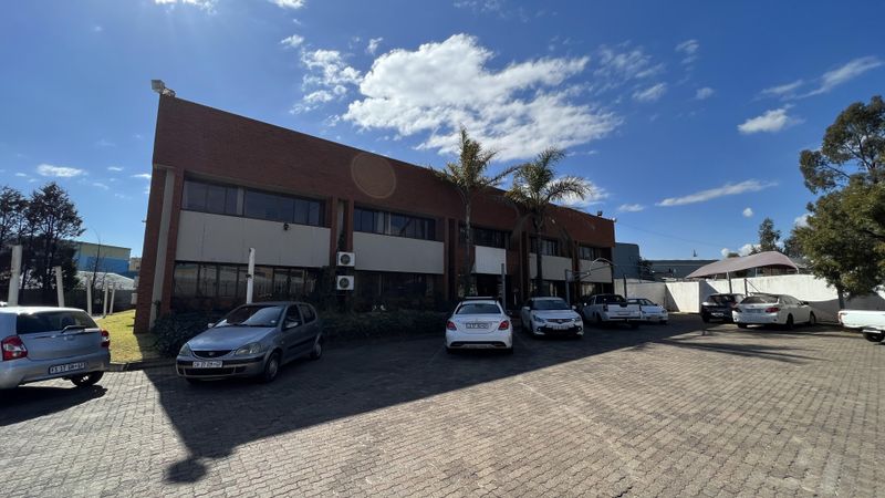 OFFICE SPACE TO LET IN ORMONDE