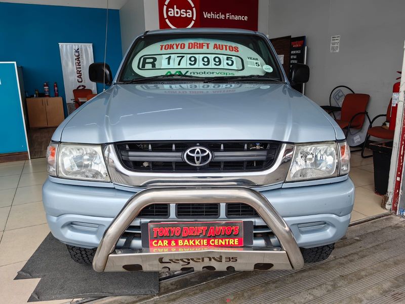 2005 Toyota Hilux 2700i D/Cab LEGEND 35 WITH 279695 KMS, CALL JOOMA 071584 3388