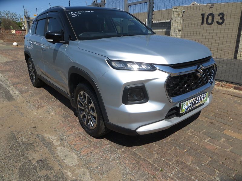 2023 Suzuki Grand Vitara 2.4 AT, Silver with 9000km available now!