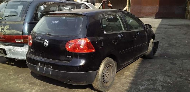 2006 Golf 5 1.6 fsi Auto Stripping for spares