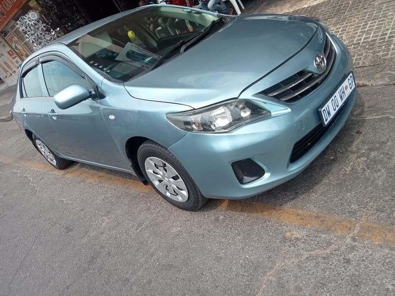 2014 Toyota Corolla Quest 1.6, Blue with 96000km available now!