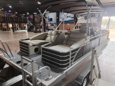 2023 Watermark 7500 AL- with 225Hp Mercury 4- Stroke Outboard