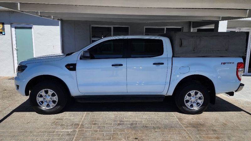 White Ford Ranger 2.2 D HP XLS D/Cab with 151000km available now!