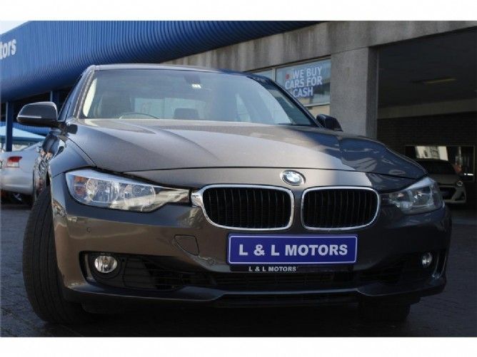 2012 BMW 3 Series 320i  Auto (F30)