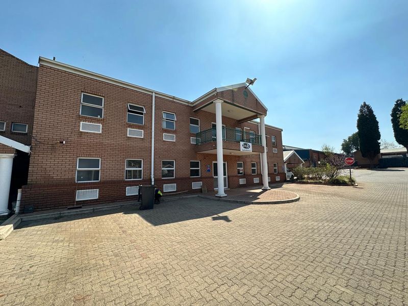 Kings Court Business Park | Unit to let in Crown Mines