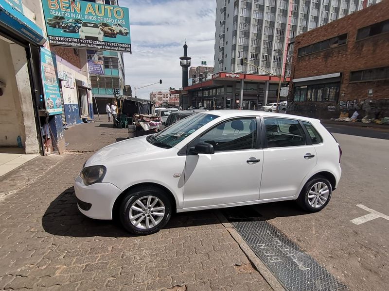 2012 Volkswagen Polo Vivo Hatch 1.4 Trendline, White with 87000km available now!