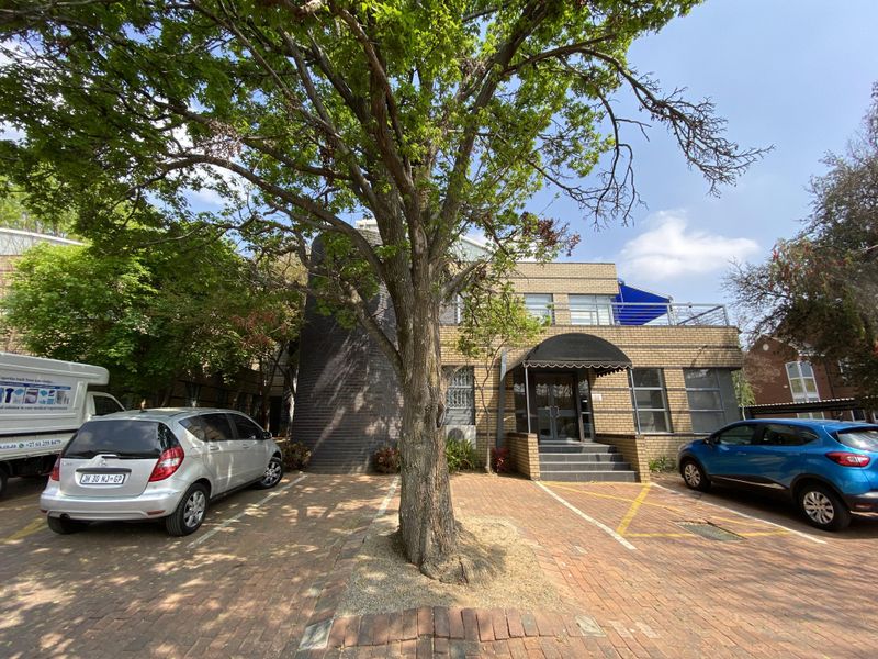 Prime and Clean Office space to let in Rivonia