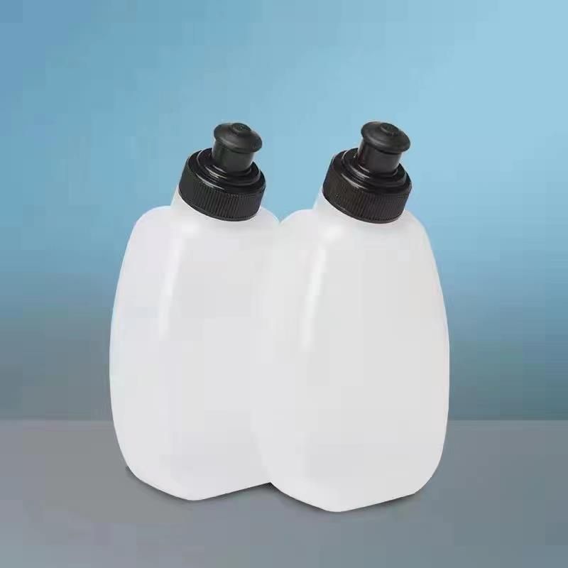 Waterproof 5L running Pack with1.5L bladder and 2*250ml soft flasks