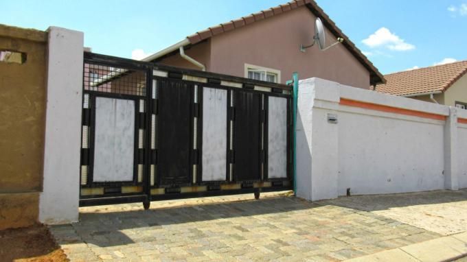 2 Bedroom with 1 Bathroom House For Sale Gauteng