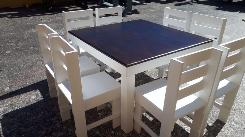 Neat and Nice Office Tables