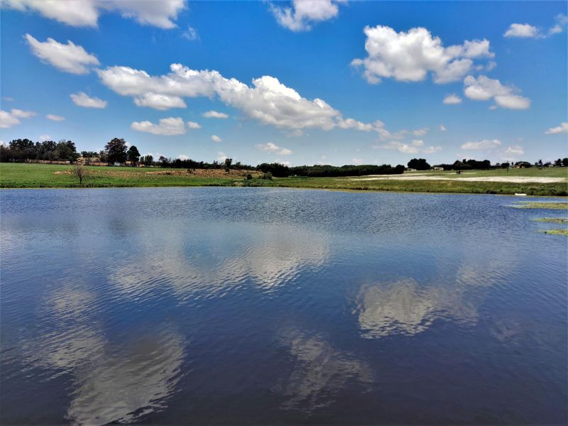 93 hectares Water-rich warm in Rooikopjes