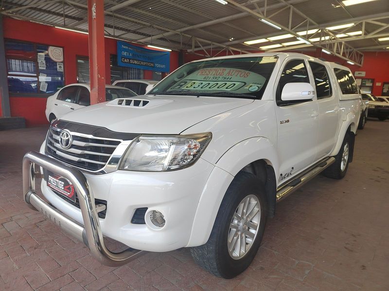 2013 Toyota Hilux 3.0 D-4D D/Cab RB Raider with 192443Kms CALL BOITY 069 918 2731