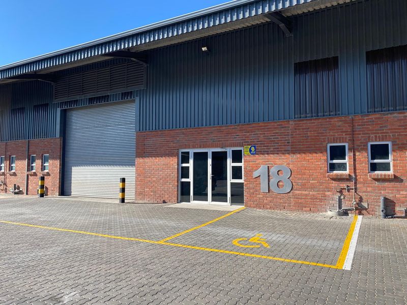 510m² Industrial To Let in Greenbushes at R55.00 per m²