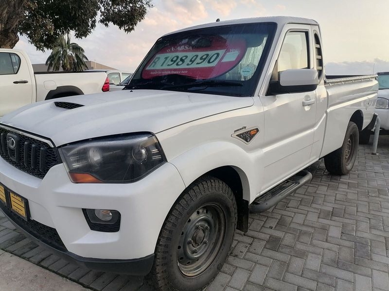 2017 Mahindra Scorpio Pik-up 2.2 CRDe mHawk S/Cab 4x2 S6, White with 150215km available now!
