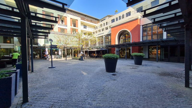 Cape Quarter | Rarely available office | On the Square