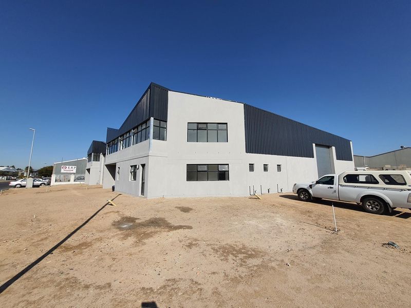 920m2 Warehouse TO LET in Blackheath