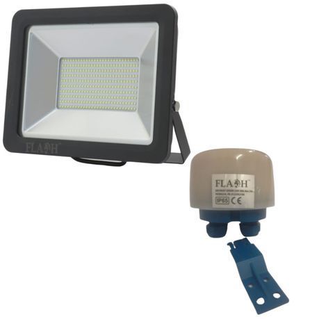 Flash - Floodlight / LED Floodlight - 10W with Day / Night Sensor